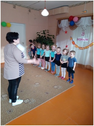 21 февраля в музыкальном зале нашего детского сада были проведены веселые старты посвященные «Дню Защитника Отечества